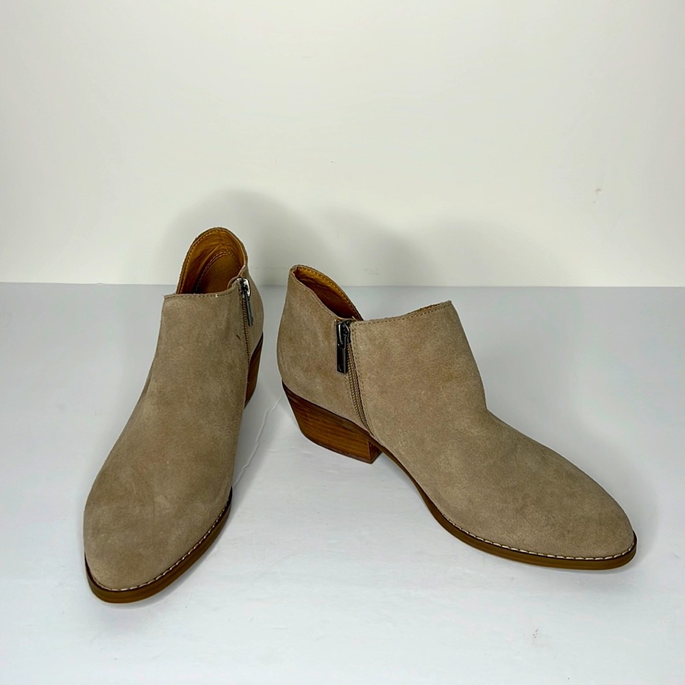 LUCKY BRAND Suede Low Cut Ankle Bootie Sz 8‎